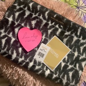 Michael Kors MK wristlet / travel pouch